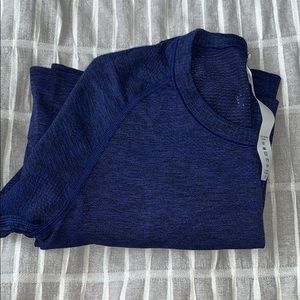 Lululemon long sleeve shirt